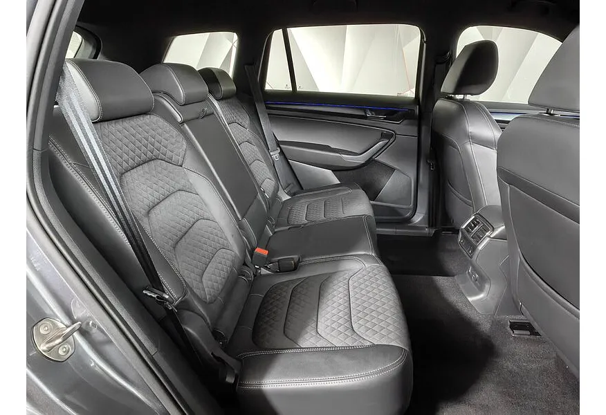 АВИЛОН - Skoda Kodiaq 2.0 TSI DSG 4X4 (180 л.с.) Серый - slide 13
