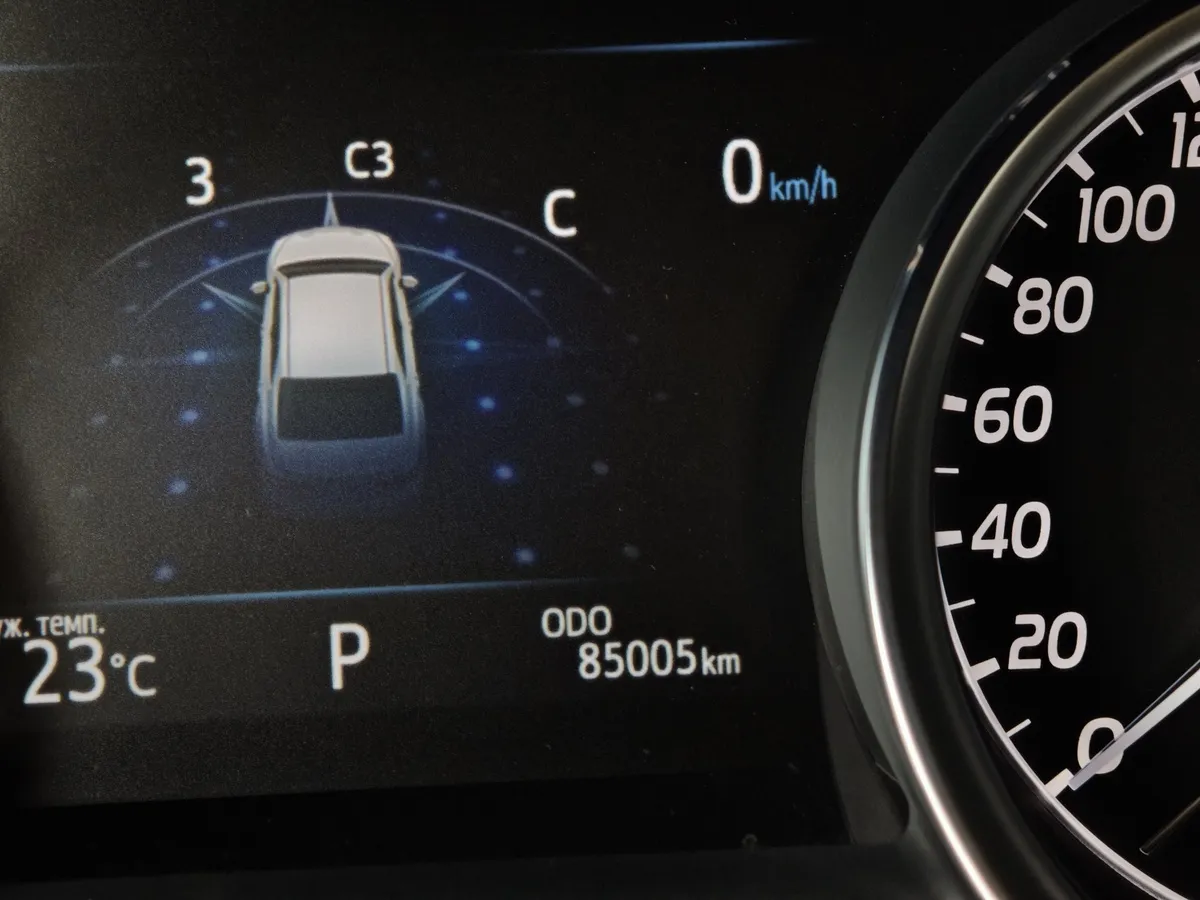Toyota Camry 2.5 AT (181 л.с.) Черный в АВИЛОН. Слайд №18