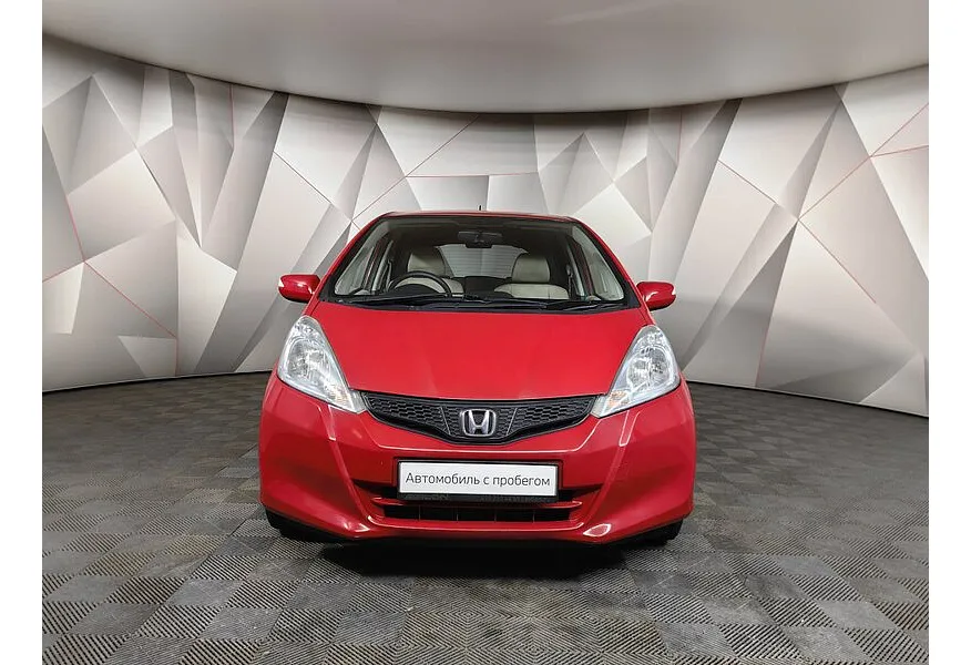 Honda Fit 1.3 CVT (100 л.с.) Красный в АВИЛОН. Слайд №7