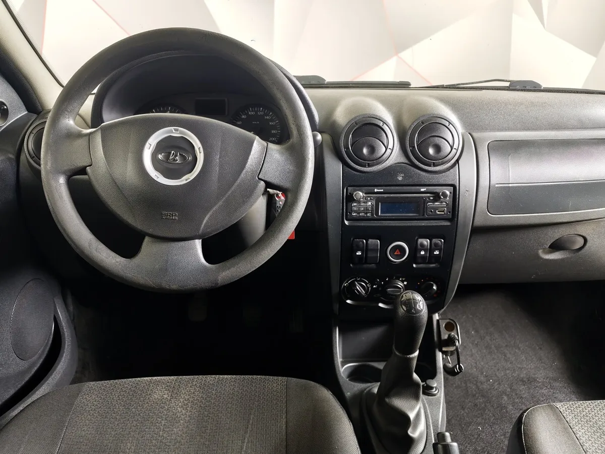 ВАЗ (Lada) Largus 1.6 MT 8 кл (5 мест) (84 л.с.) Серебристый в АВИЛОН. Слайд №18