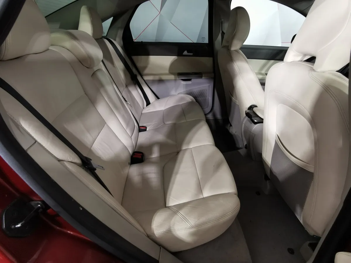 Volvo S40 2.4 Geartronic (140 л.с.) Красный в АВИЛОН. Слайд №14