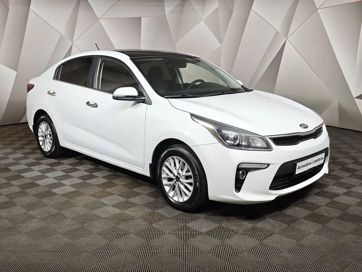 Kia Rio 1.6 AT (123 л.с.) Белый в АВИЛОН. Слайд №3
