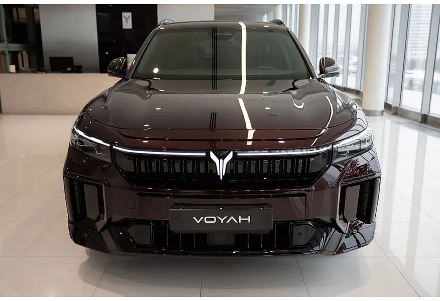 Voyah Free EVR 1.5 AT AWD (510 л.с.) Sport + Красный в АВИЛОН. Слайд №3