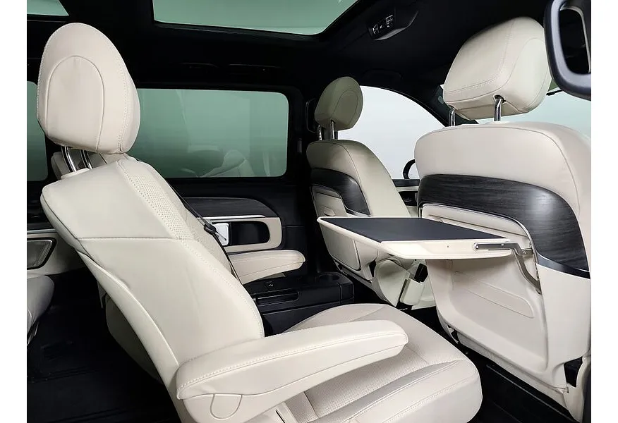 Mercedes-Benz V-Класс V 300 d L3 4MATIC 9G-TRONIC (237 л.с.) Exclusive Черный в АВИЛОН. Слайд №8