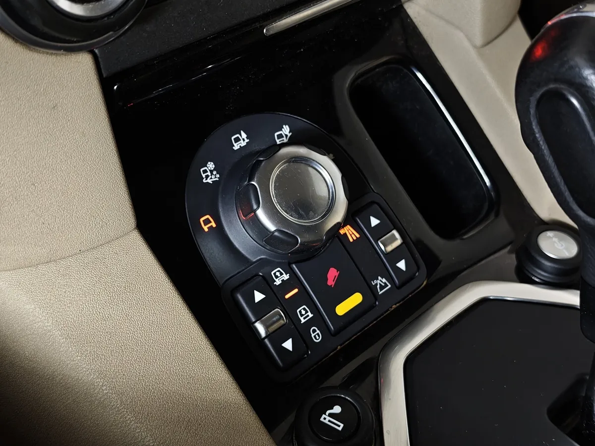 Land Rover Discovery 2.7 TD AT (188 л.с.) Коричневый в АВИЛОН. Слайд №23
