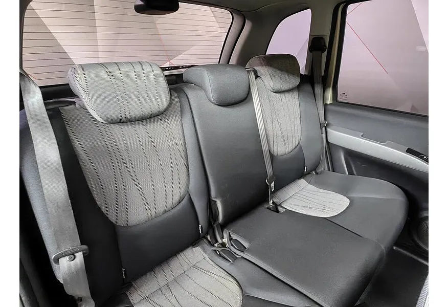 Hyundai Matrix 1.6 MT (103 л.с.) Бежевый в АВИЛОН. Слайд №15