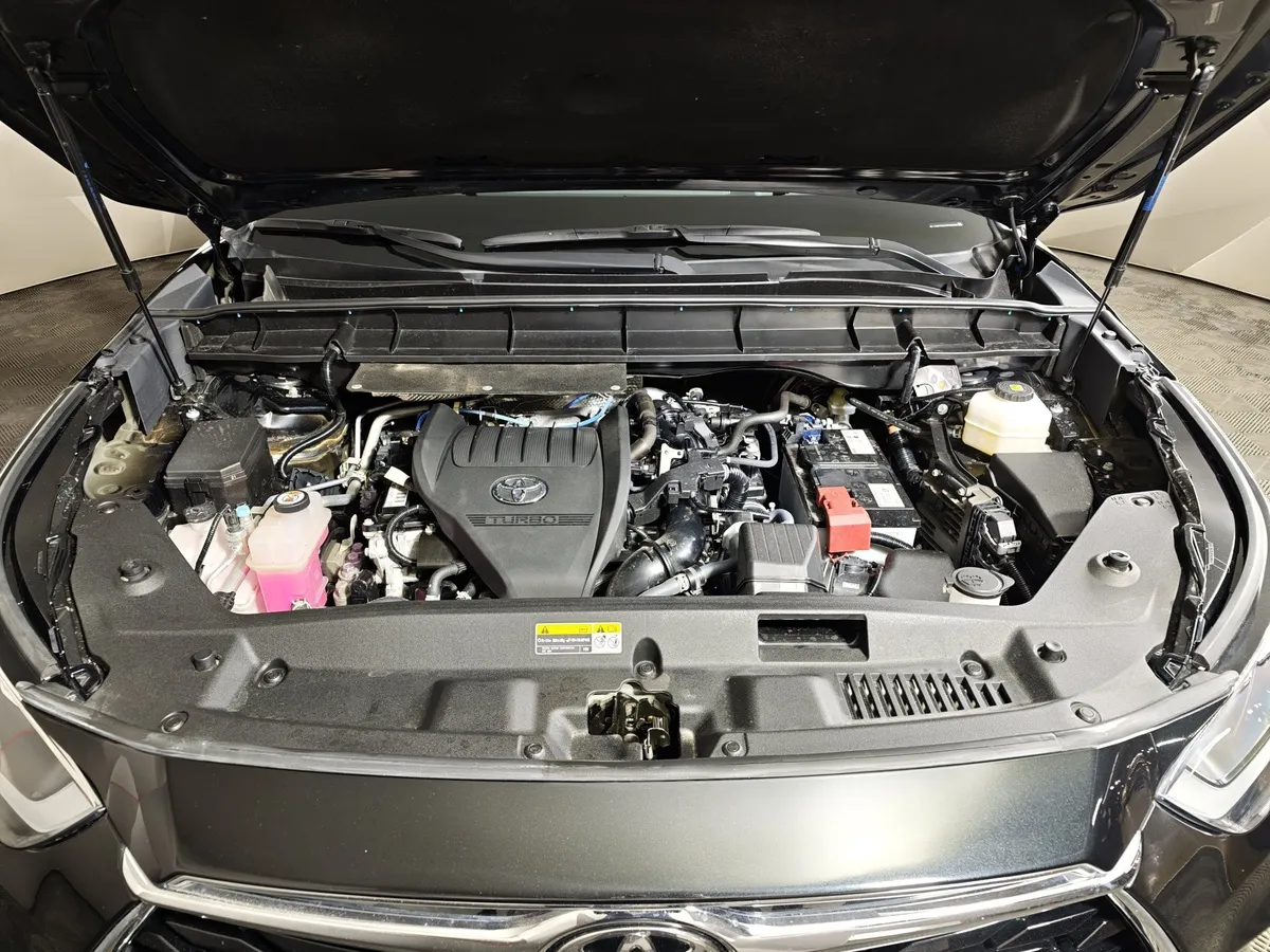 Toyota Highlander 2.0T AT 4WD (248 л.с.) Noble Version Черный в АВИЛОН. Слайд №11