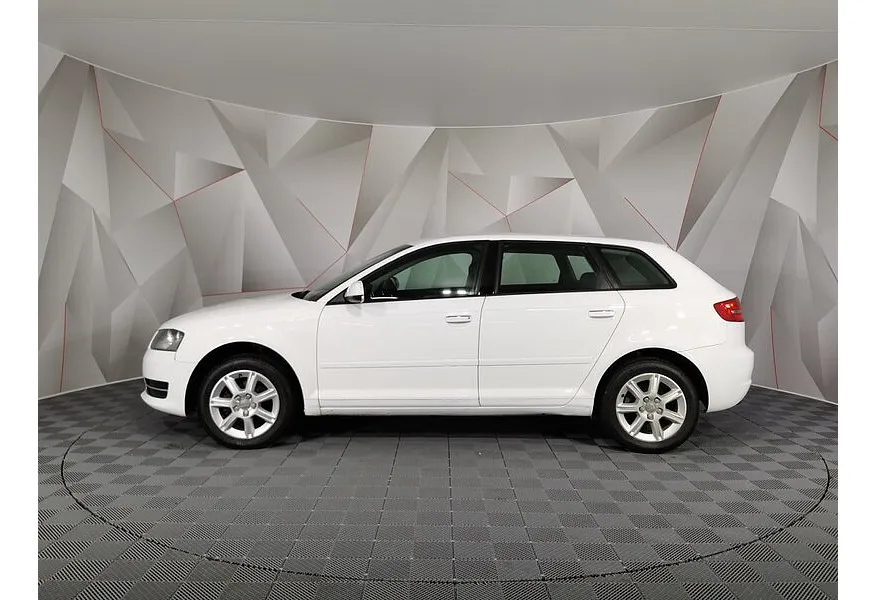 LIVE. Слайд №3