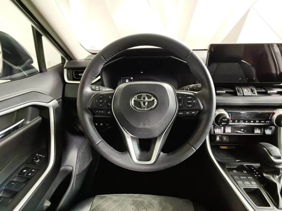 Toyota RAV4 2.0i CVT AWD (171 л.с.) Adventure Ultimate Белый в АВИЛОН. Слайд №20