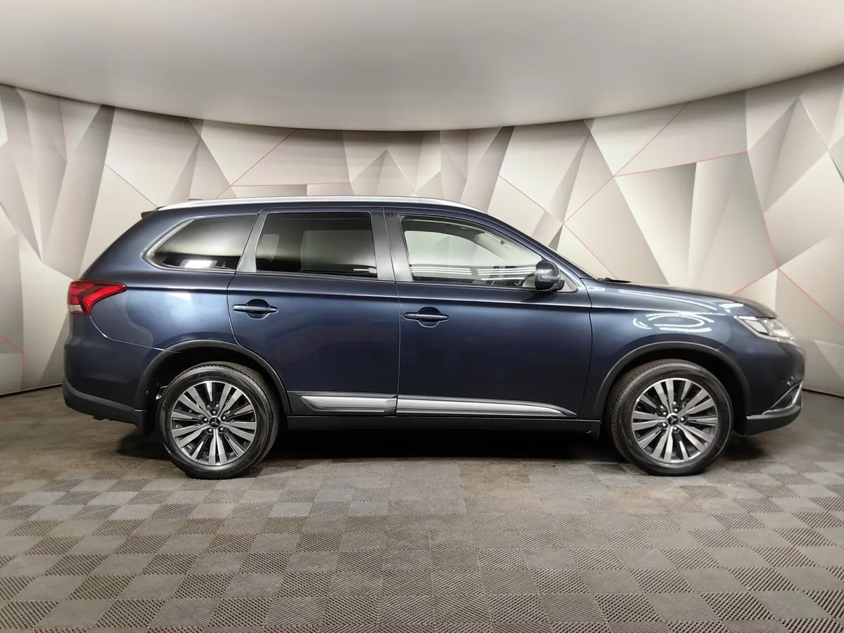 Mitsubishi Outlander 2.0 MIVEC CVT 4WD (146 л.с.) Intense Plus Синий в АВИЛОН. Слайд №6