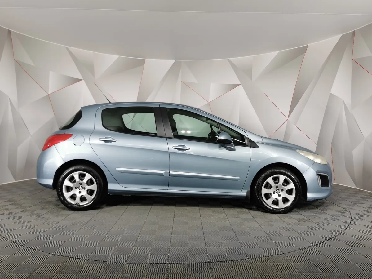 Peugeot 308 1.6 AT (120 л.с.) Голубой в АВИЛОН. Слайд №6