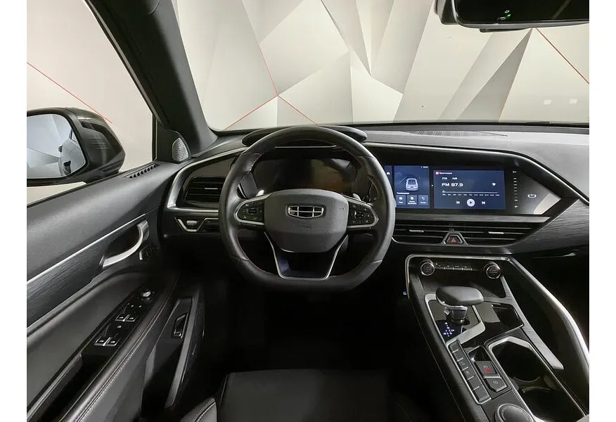 Geely Tugella 2.0 AT AWD (238 л.с.) Flagship Sport Серый в АВИЛОН. Слайд №20