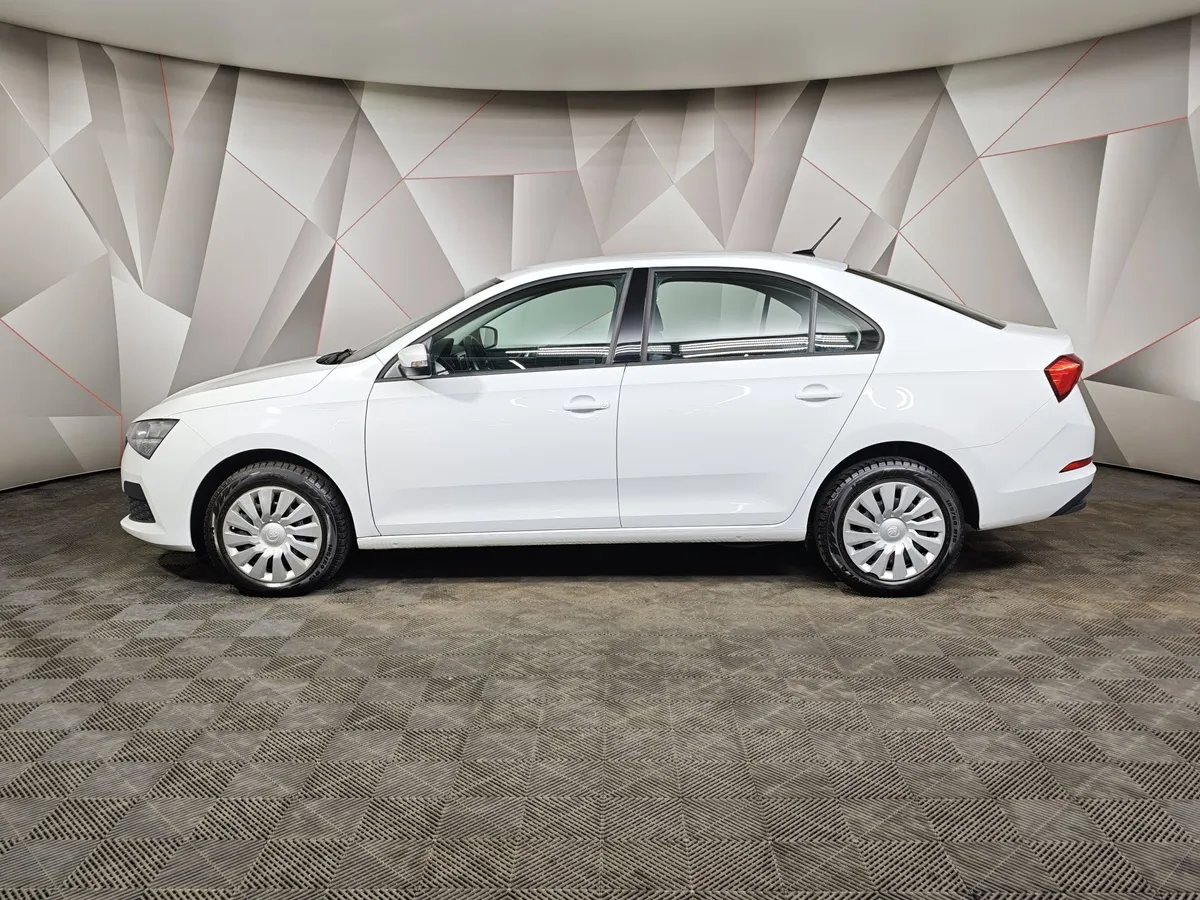 Skoda Rapid 1.6 AT (110 л.с.) Белый в АВИЛОН. Слайд №5