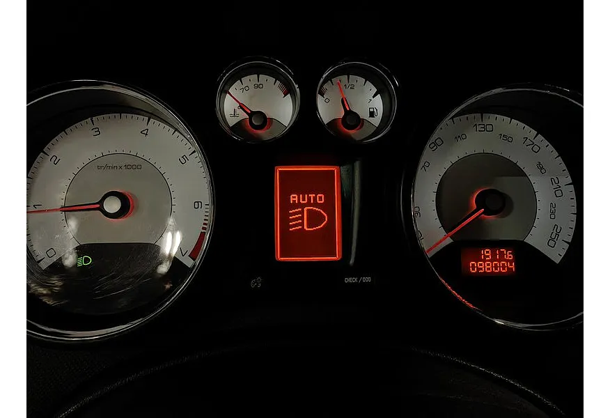 Peugeot 308 1.6 VTi AT (120 л.с.) Серый в АВИЛОН. Слайд №18