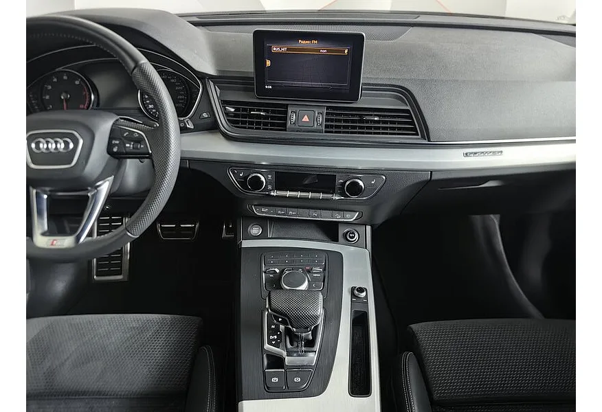 Audi Q5 2.0 TFSI S tronic quattro (249 л.с.) Sport Серебристый в АВИЛОН. Слайд №15