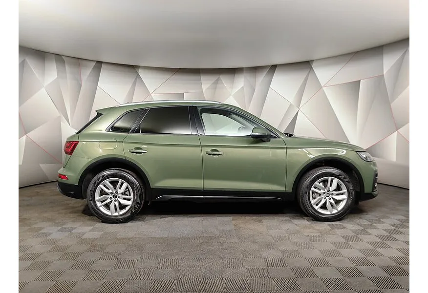 Audi Q5 2.0 TFSI S tronic quattro (249 л.с.) Advance Зеленый в АВИЛОН. Слайд №6