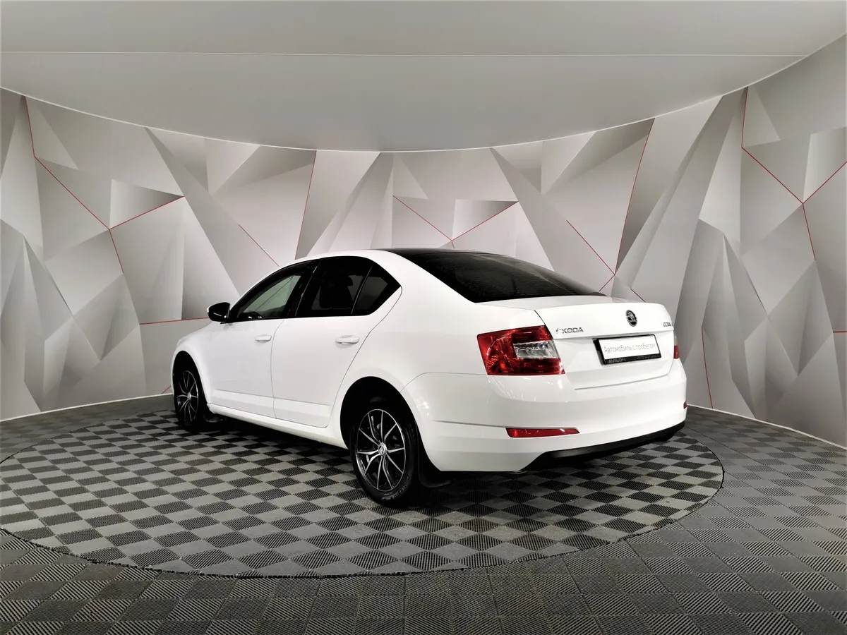 Skoda Octavia 1.4 TSI DSG (150 л.с.) Ambition Белый в АВИЛОН. Слайд №4