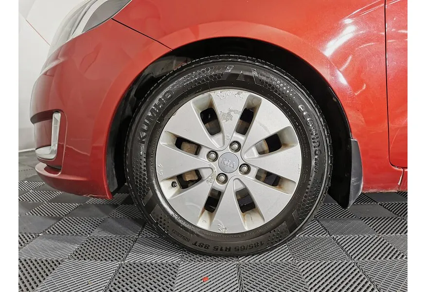 Kia Rio 1.6 AT (123 л.с.) Красный в АВИЛОН. Слайд №17