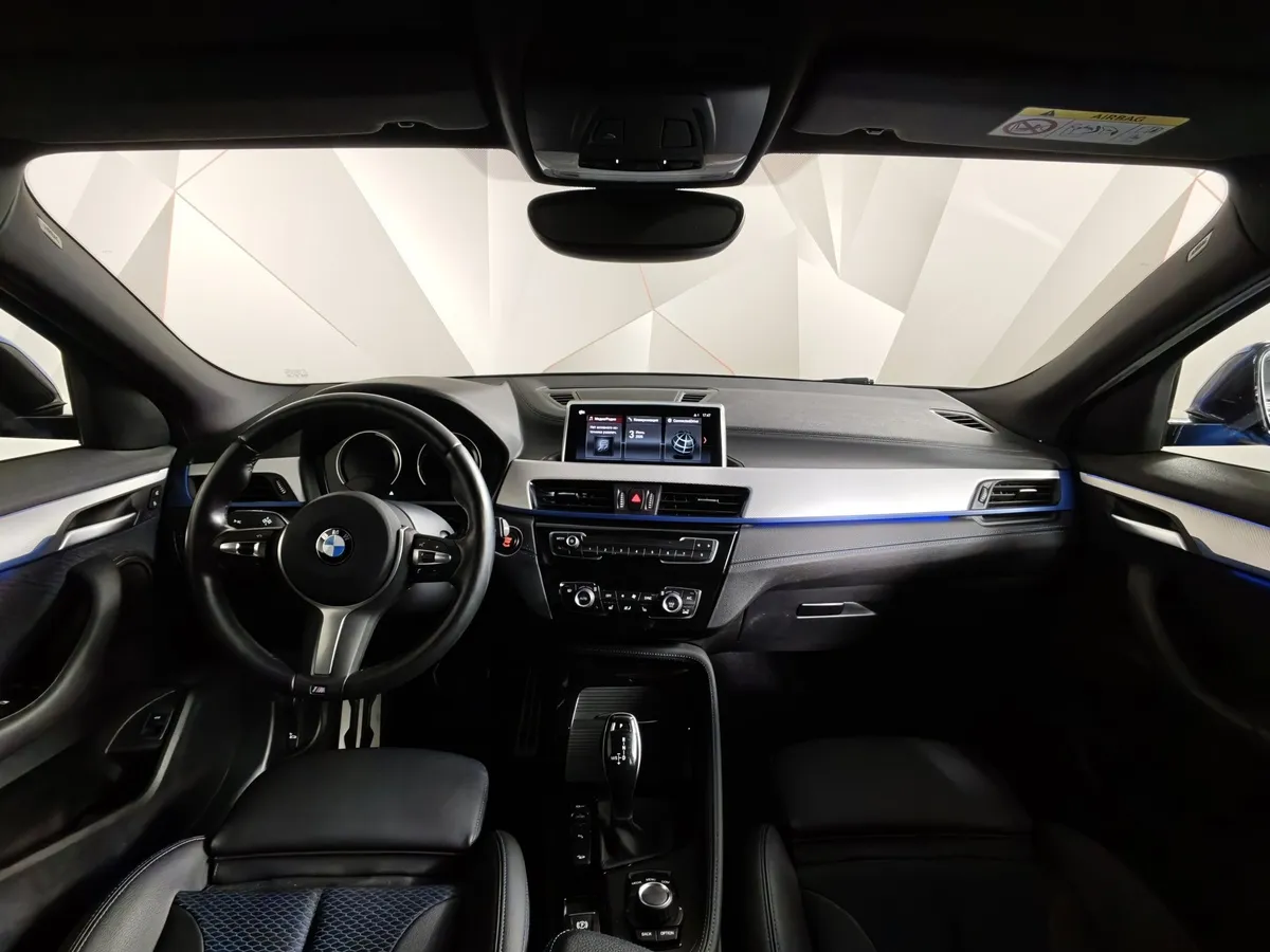 BMW X2 20i xDrive AT (192 л.с.) M Sport Синий в АВИЛОН. Слайд №11