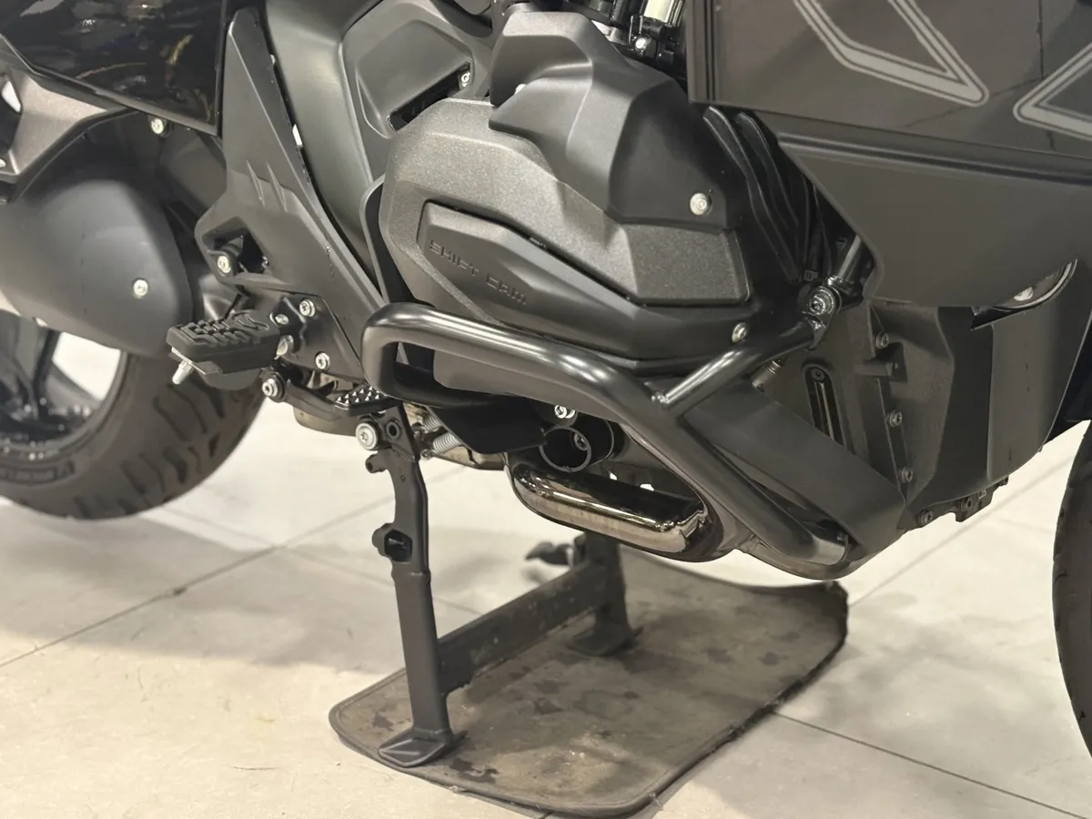 BMW Motorrad R 1300 RT 1300 см³ (145 л.с.) (145) 1300 Черный в АВИЛОН. Слайд №4