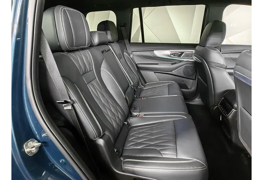 АВИЛОН - GAC GS8 2.0T 4WD (231 л.с.) GT Зеленый - slide 4