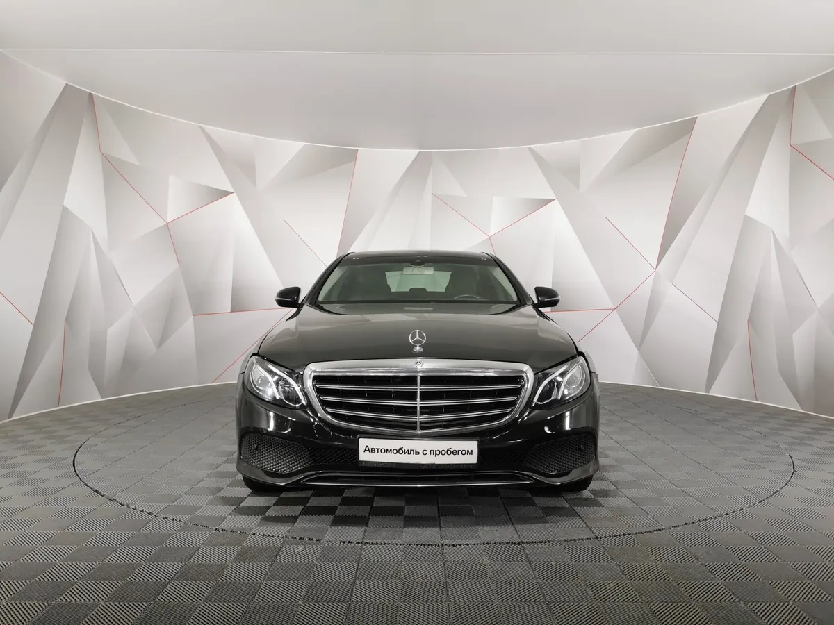 Mercedes-Benz E-Класс E 200 4MATIC 9G-TRONIC (197 л.с.) Sport Черный в АВИЛОН. Слайд №7