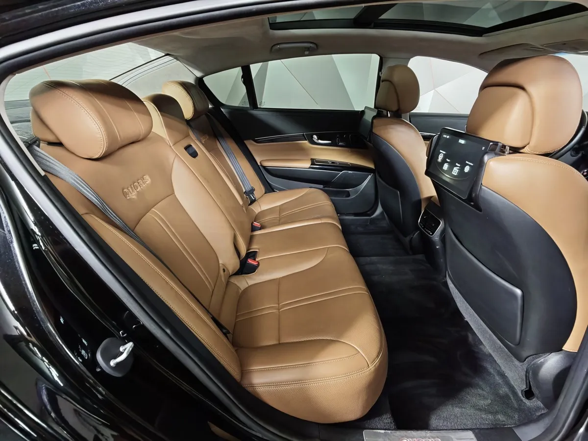 Kia Quoris 3.8 AT (334 л.с.) Premium Черный в АВИЛОН. Слайд №16