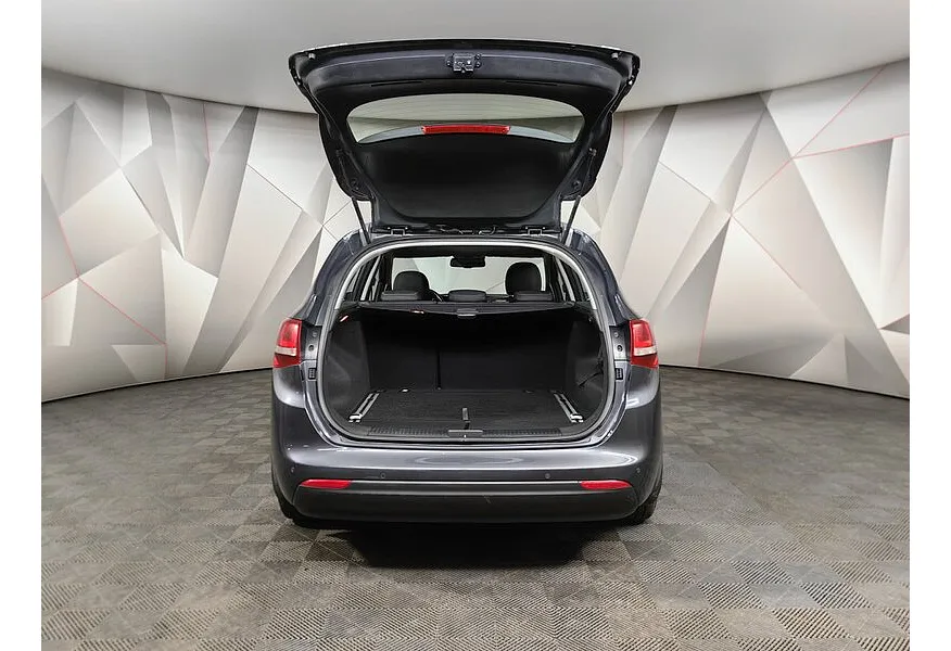 Kia Ceed 1.6 DCT (135 л.с.) Prestige Серый в АВИЛОН. Слайд №12