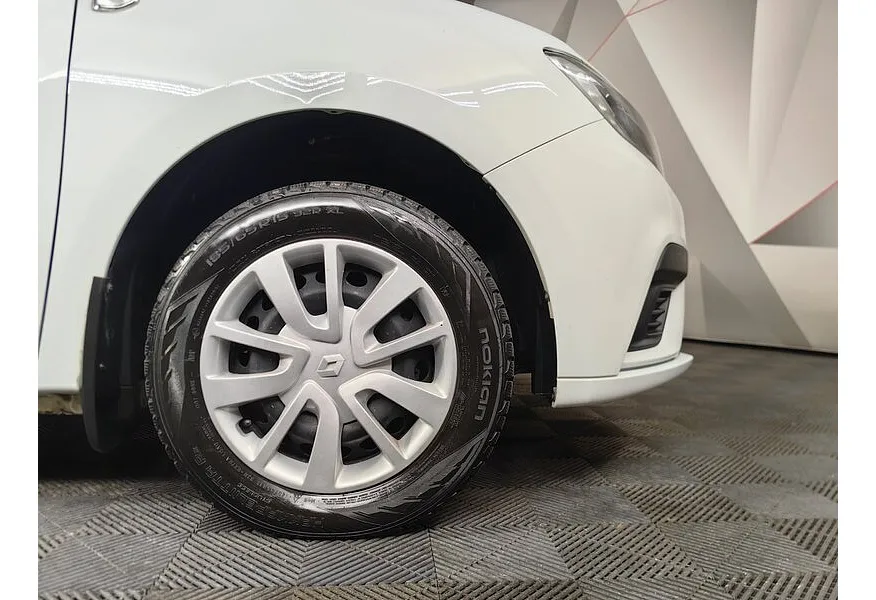 Renault Logan 1.6 AT (102 л.с.) Белый в АВИЛОН. Слайд №9