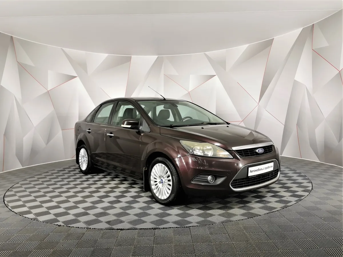 Ford Focus 1.6 AT (101 л.с.) Titanium Фиолетовый в АВИЛОН. Слайд №3