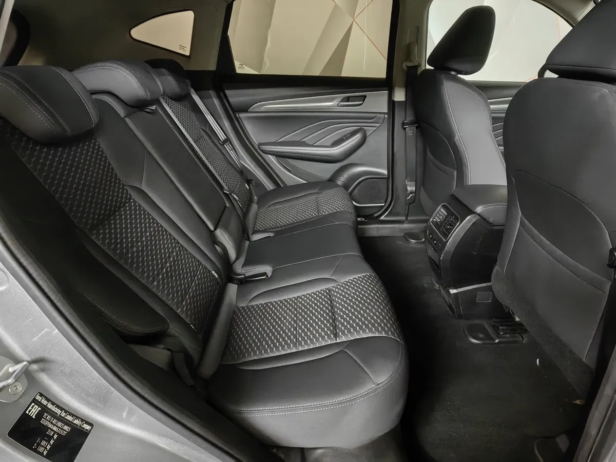 Haval F7 1.5 AT 4WD (150 л.с.) Elite Серый в АВИЛОН. Слайд №15
