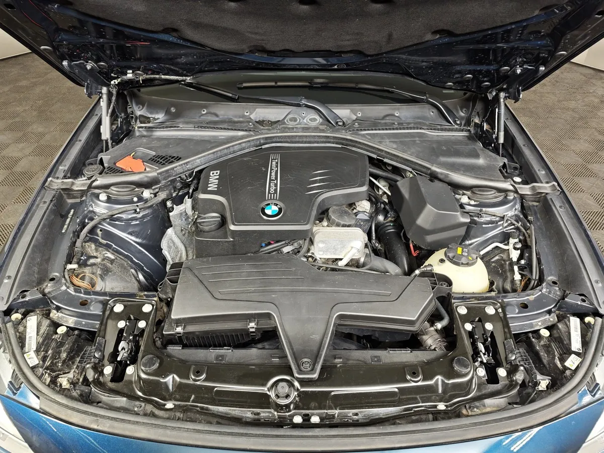 BMW 3 серия 320i AT (184 л.с.) Синий в АВИЛОН. Слайд №10