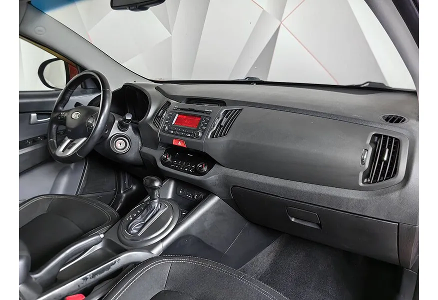 Kia Sportage 2.0 AT 4WD (150 л.с.) Luxe Оранжевый в АВИЛОН. Слайд №13