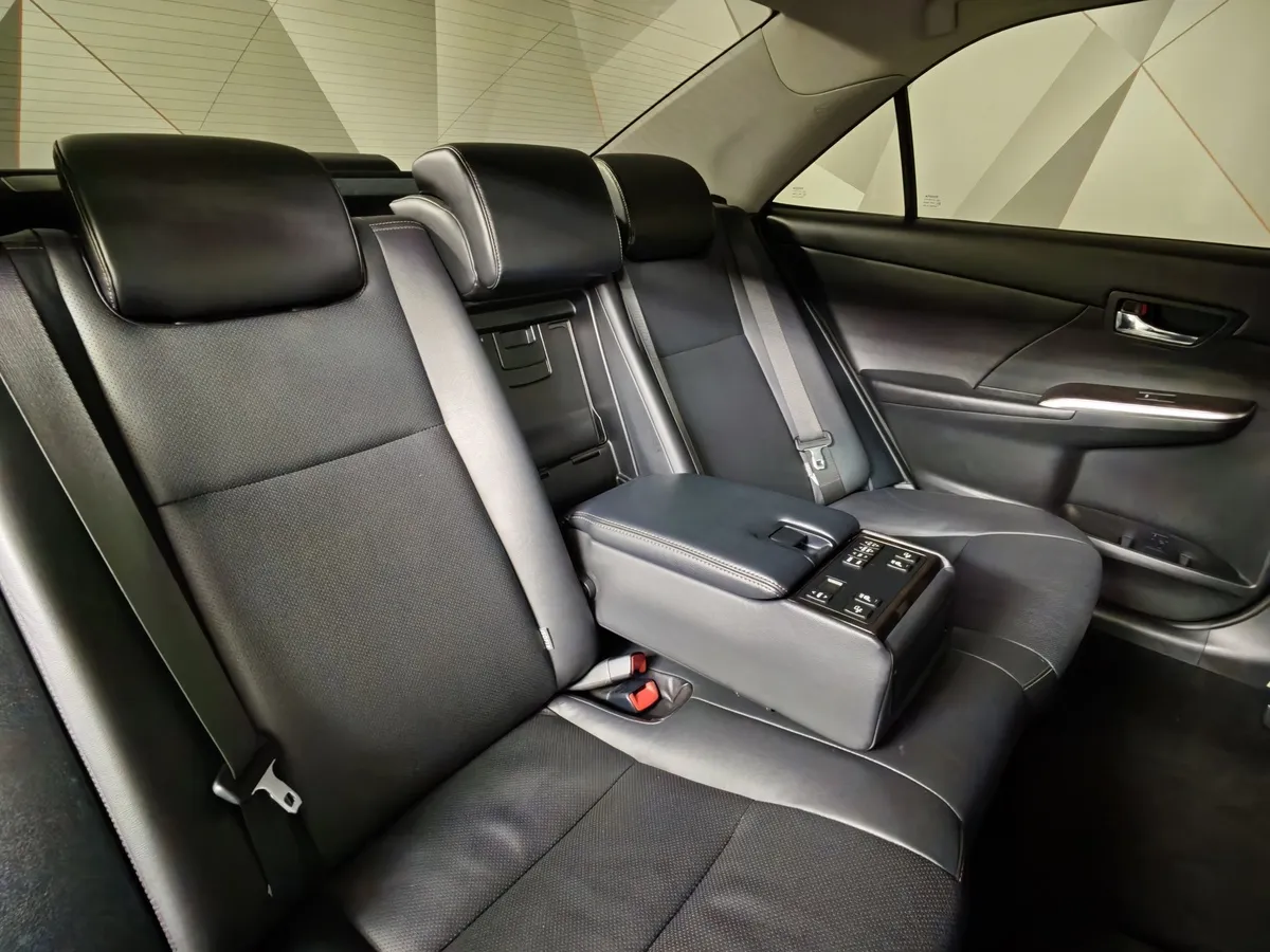 Toyota Camry 2.5 AT (181 л.с.) Классик Черный в АВИЛОН. Слайд №17