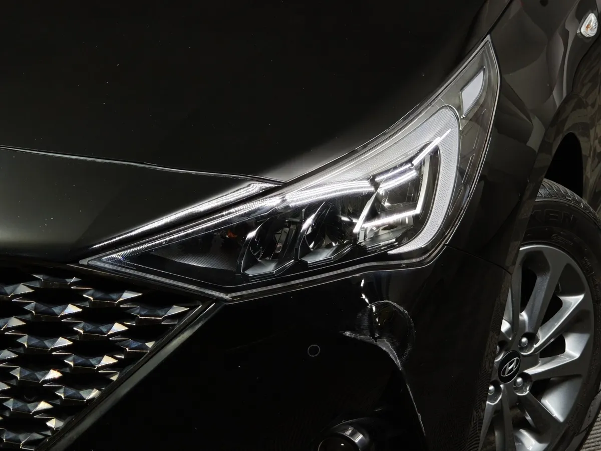Hyundai Solaris 1.6 AT (123 л.с.) Elegance Черный в АВИЛОН. Слайд №10