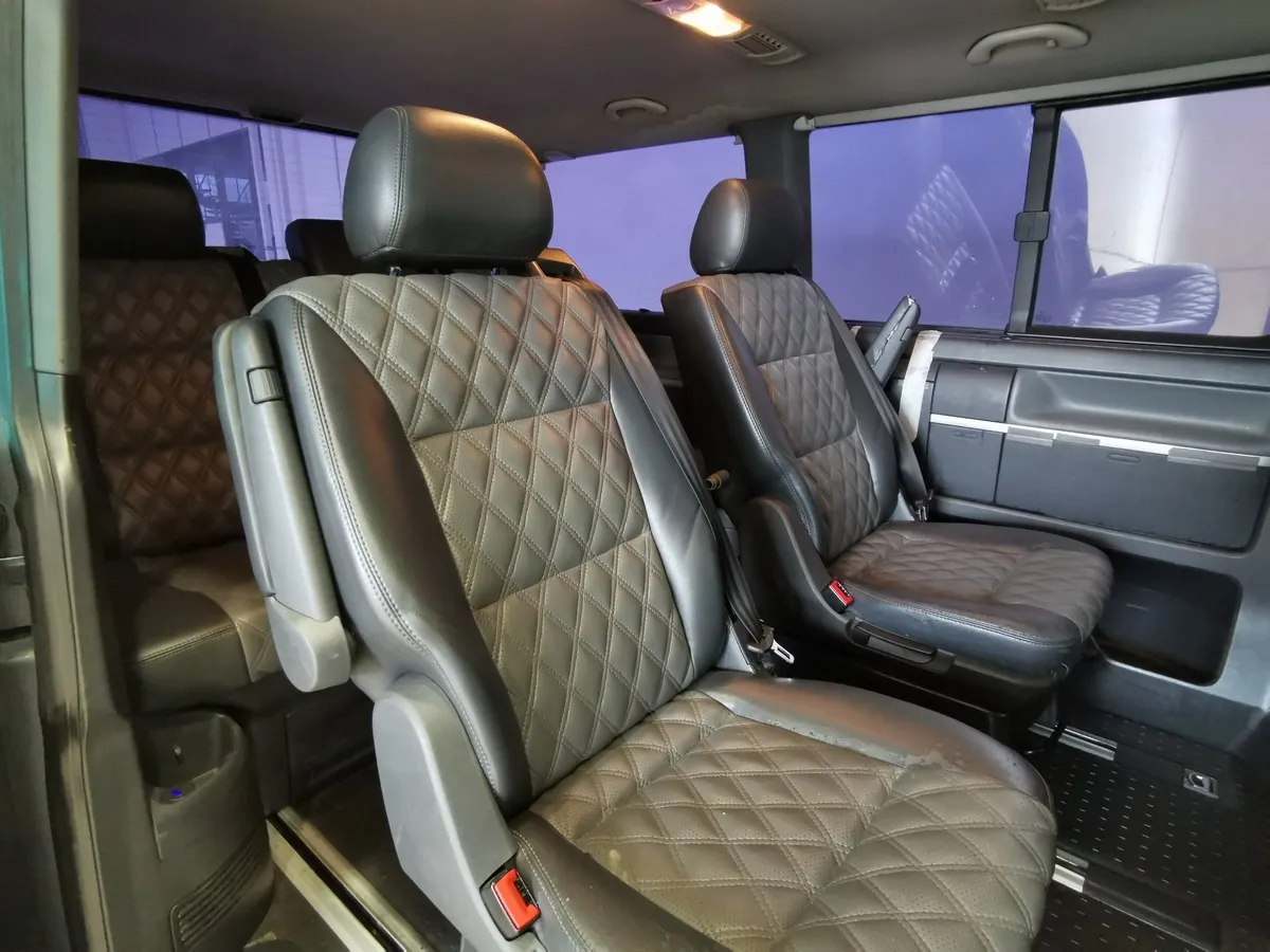 Volkswagen Caravelle 2.0 TDI DSG 4Motion L1 (150л.с.) Comfortline Серый в АВИЛОН. Слайд №14