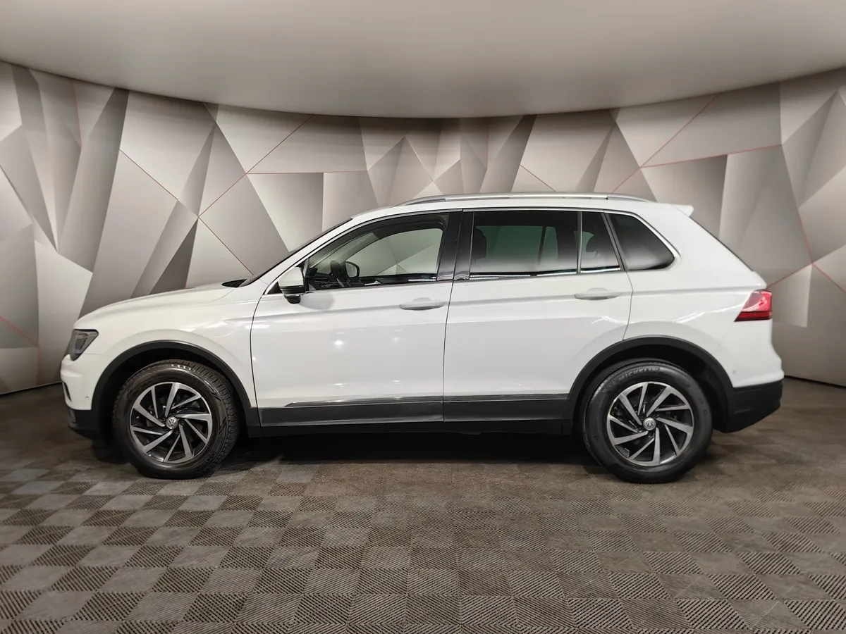 Volkswagen Tiguan 1.4 TSI BlueMotion DSG (150 л.с.) Comfortline Белый в АВИЛОН. Слайд №5