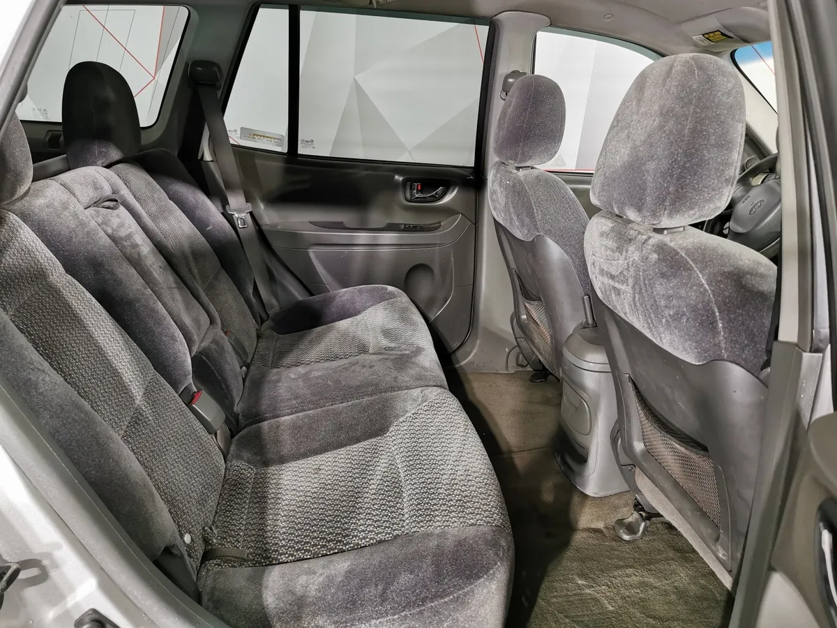 Hyundai Santa Fe 2.4 AT (150 л.с.) Серебристый в АВИЛОН. Слайд №15