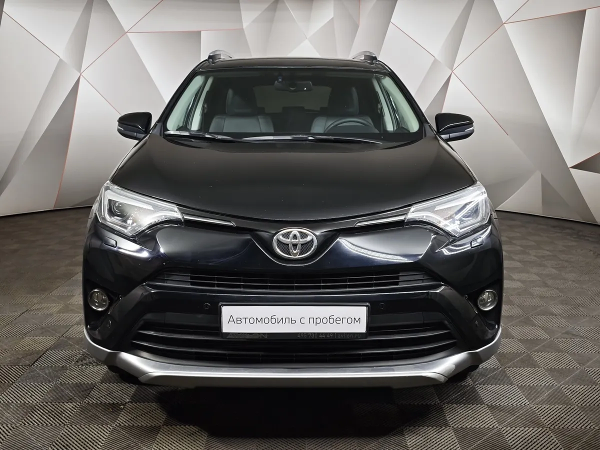 Toyota RAV4 2.5 AT 4WD (180 л.с.) Черный в АВИЛОН. Слайд №7