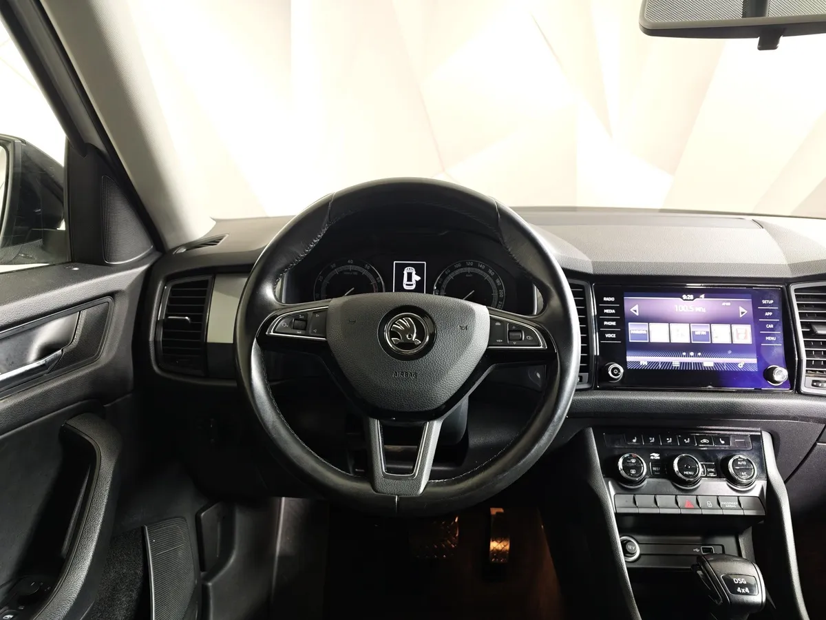 Skoda Kodiaq 1.4 TSI DSG 4X4 (150 л.с.) Белый в АВИЛОН. Слайд №19