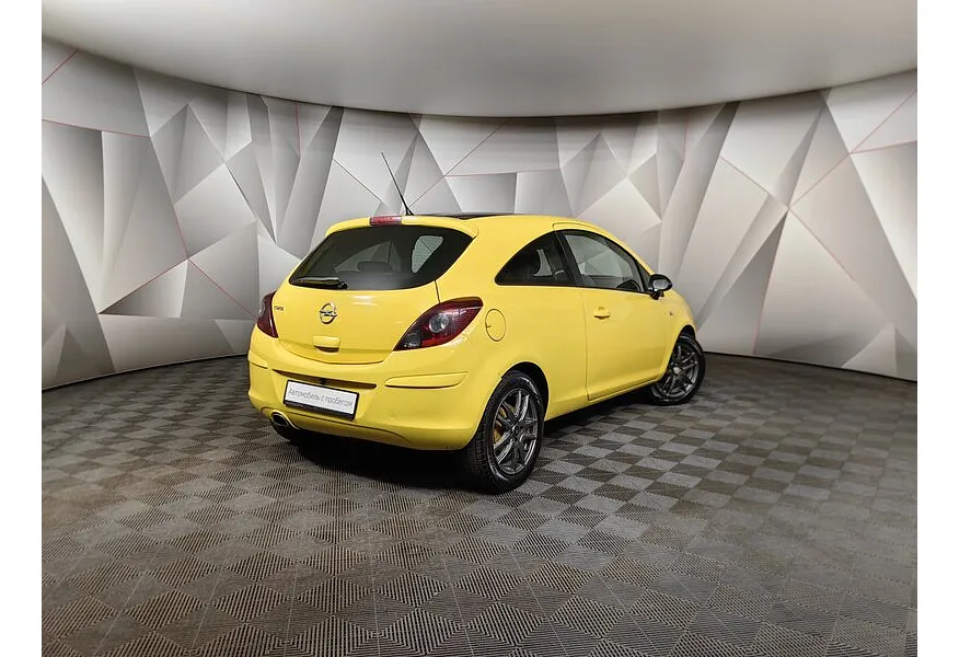 Opel Corsa 1.4 AT (90 л.с.) Желтый в АВИЛОН. Слайд №2