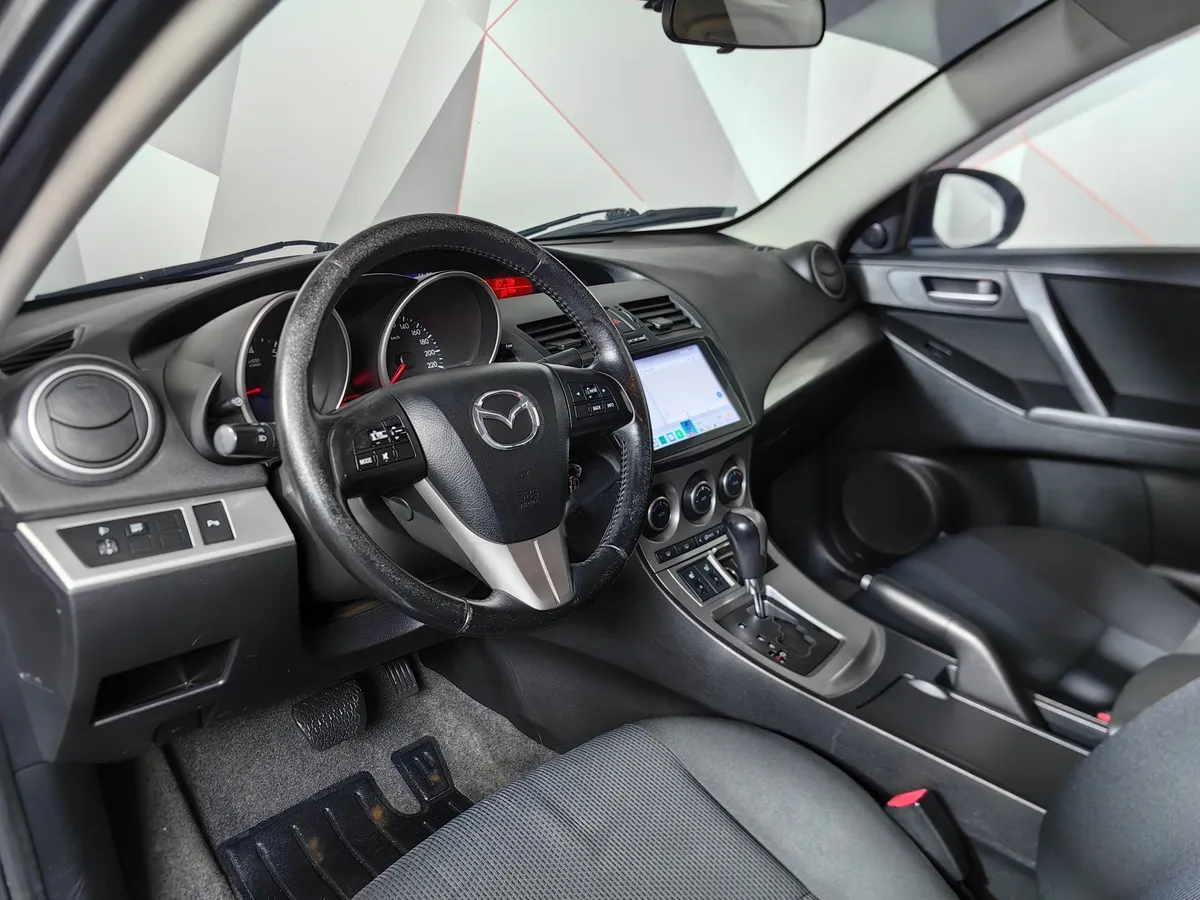 Mazda 3 1.6 AT (105 л.с.) Серый в АВИЛОН. Слайд №18