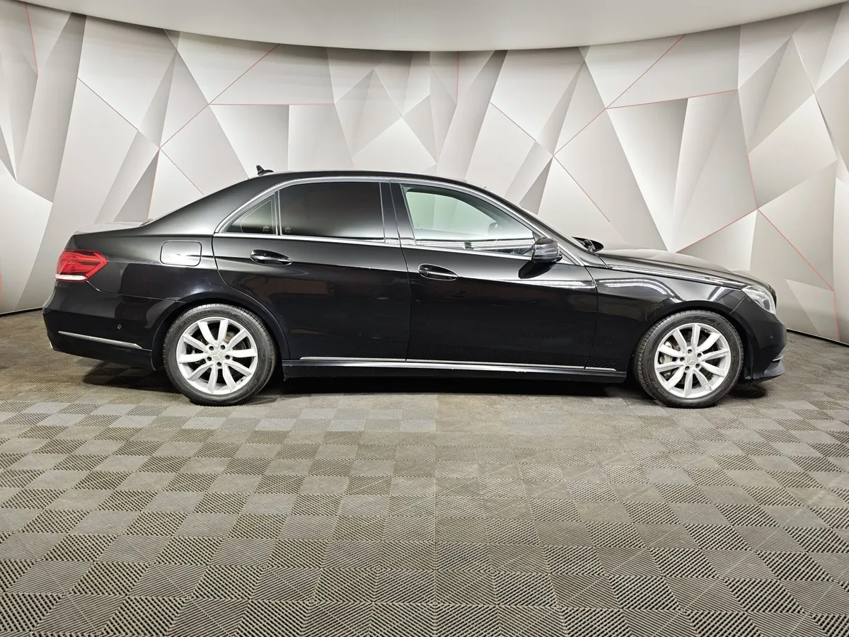 Mercedes-Benz E-Класс E 400 4Matic 7G-Tronic Plus (333 л.с.) Черный в АВИЛОН. Слайд №6