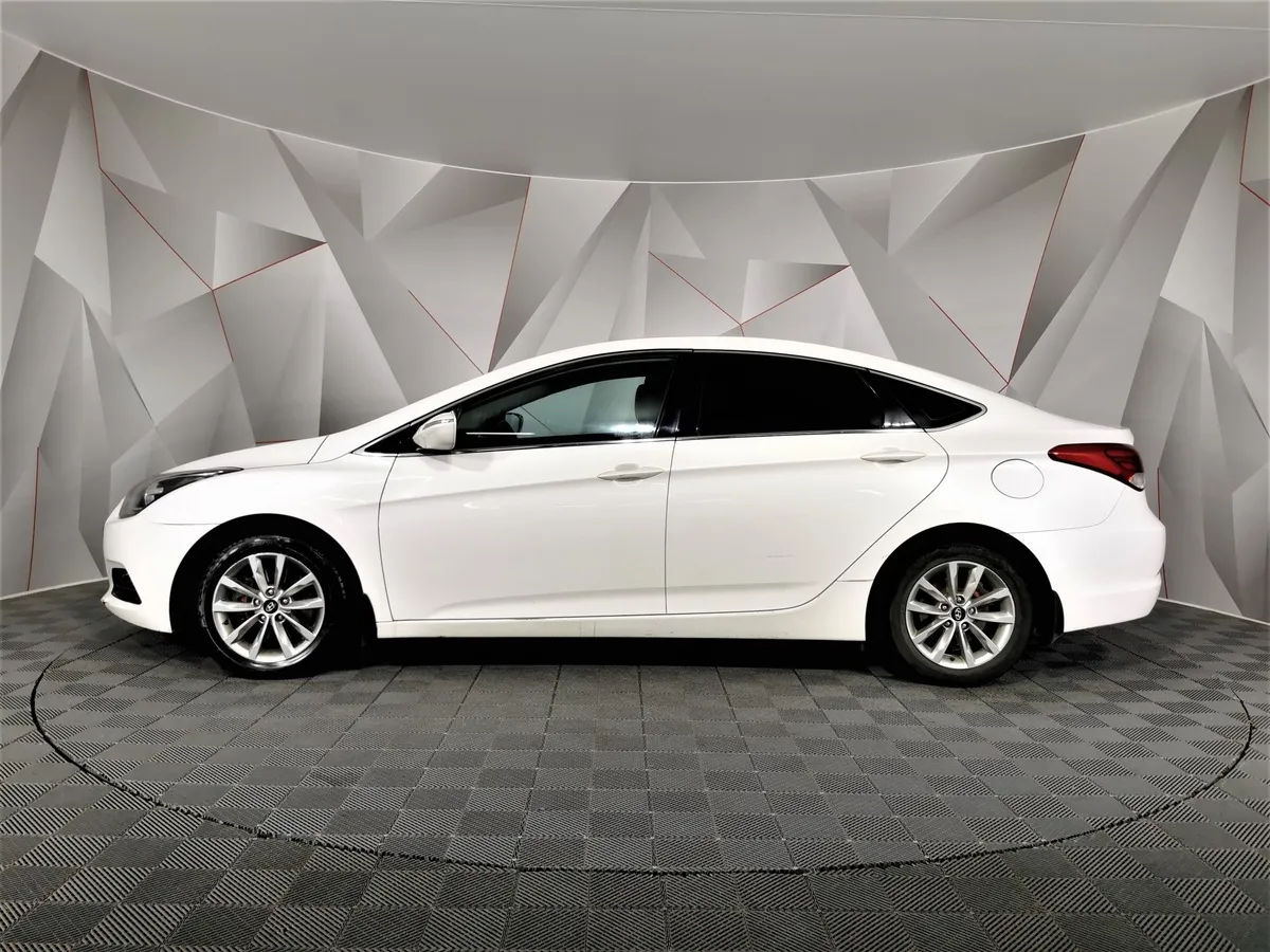 Hyundai i40 2.0 AT (150 л.с.) Comfort Белый в АВИЛОН. Слайд №5