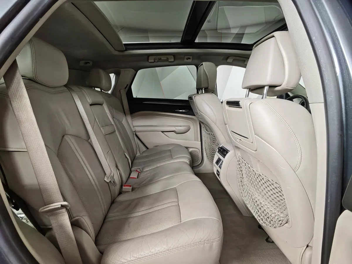 Cadillac SRX 3.0 V6 SIDI (269 л.с.) Серый в АВИЛОН. Слайд №15