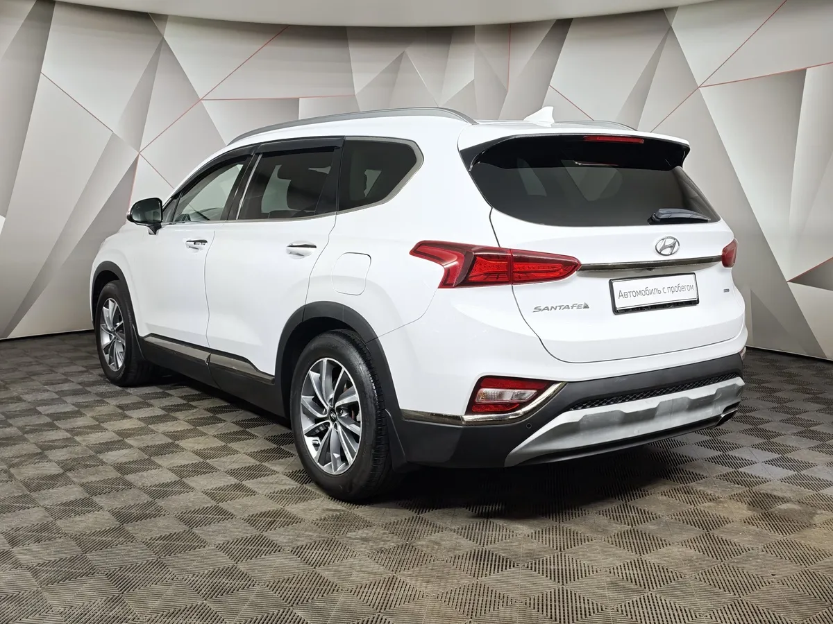 Hyundai Santa Fe 2.4 (188 л.с.) - 6AT Premier Белый в АВИЛОН. Слайд №4