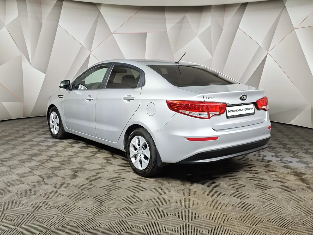 Kia Rio 1.6 6MT (123 л.с.) Серебристый в АВИЛОН. Слайд №4