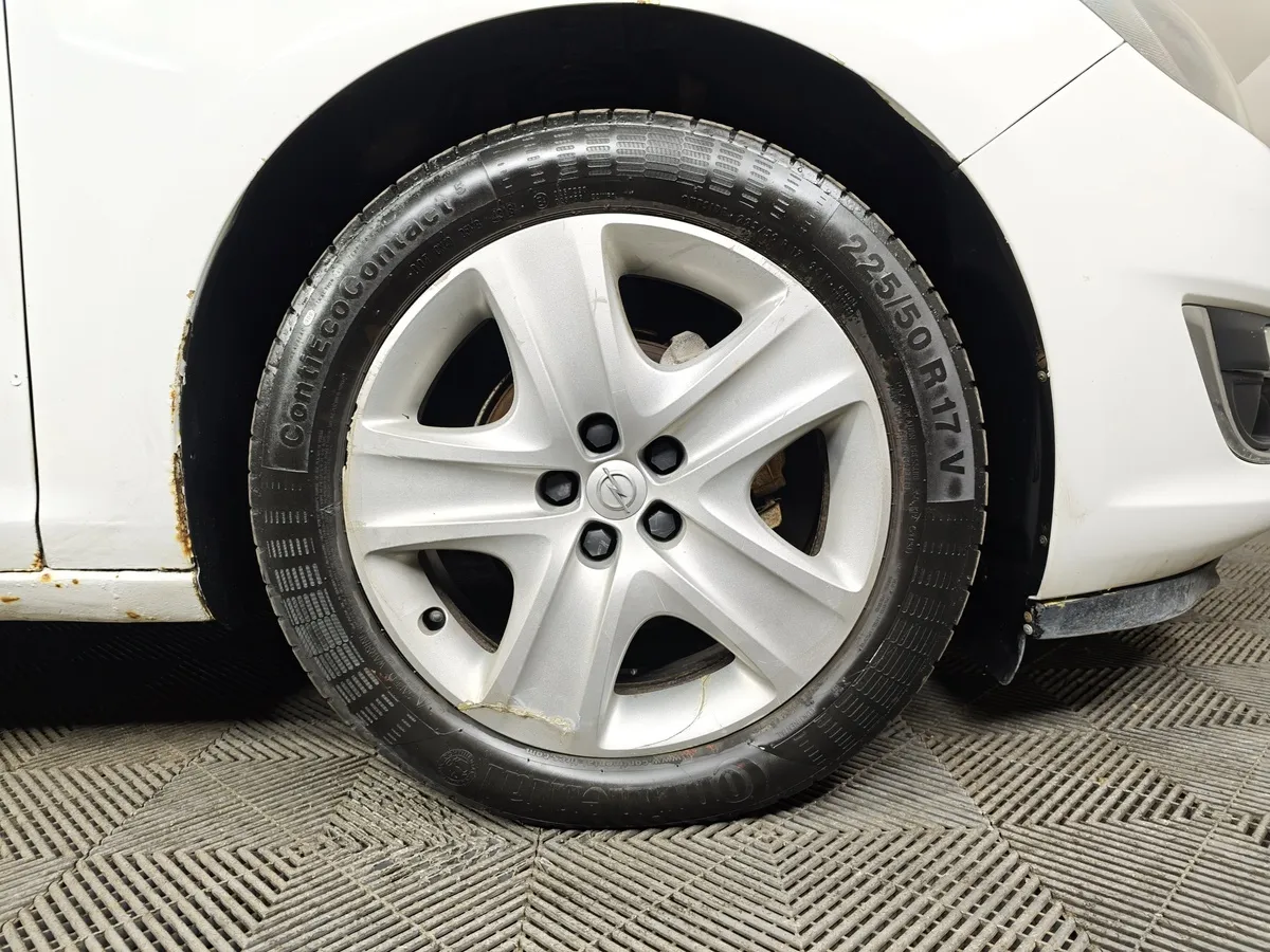Opel Astra 1.6 AT (115 л.с.) Белый в АВИЛОН. Слайд №8