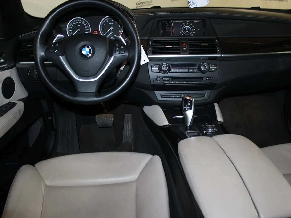 BMW X6 xDrive35i 8AT (306 л.с.) Красный в АВИЛОН. Слайд №7