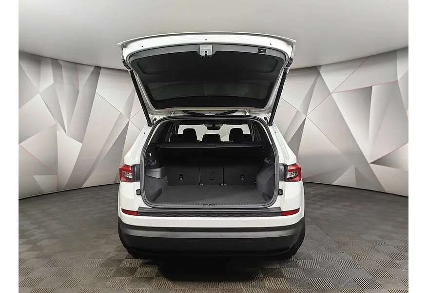 АВИЛОН - Skoda Kodiaq 1.4 TSI DSG 4X4 (150 л.с.) Белый - slide 13